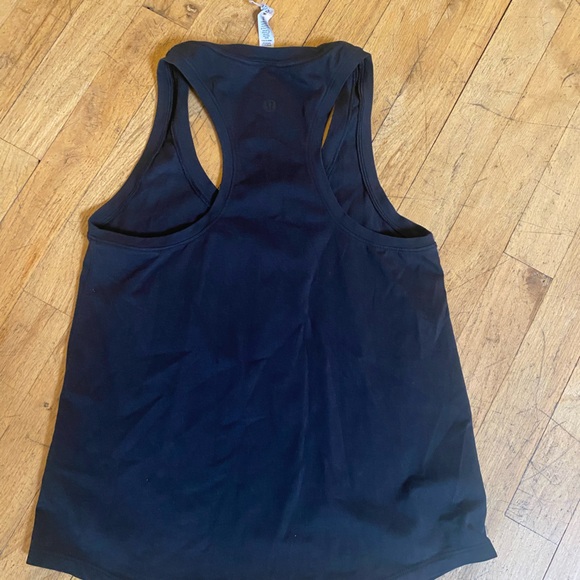 Lulu lemon black racer back tank top. Size 2. Amazing condition!! - Picture 2 of 4